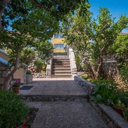 Apartments Saga - Garden And Grill Apartman