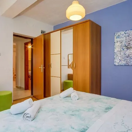 Apartman Apartments Saga - Garden And Grill