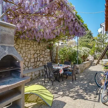 Apartments Saga - Garden And Grill Apartman